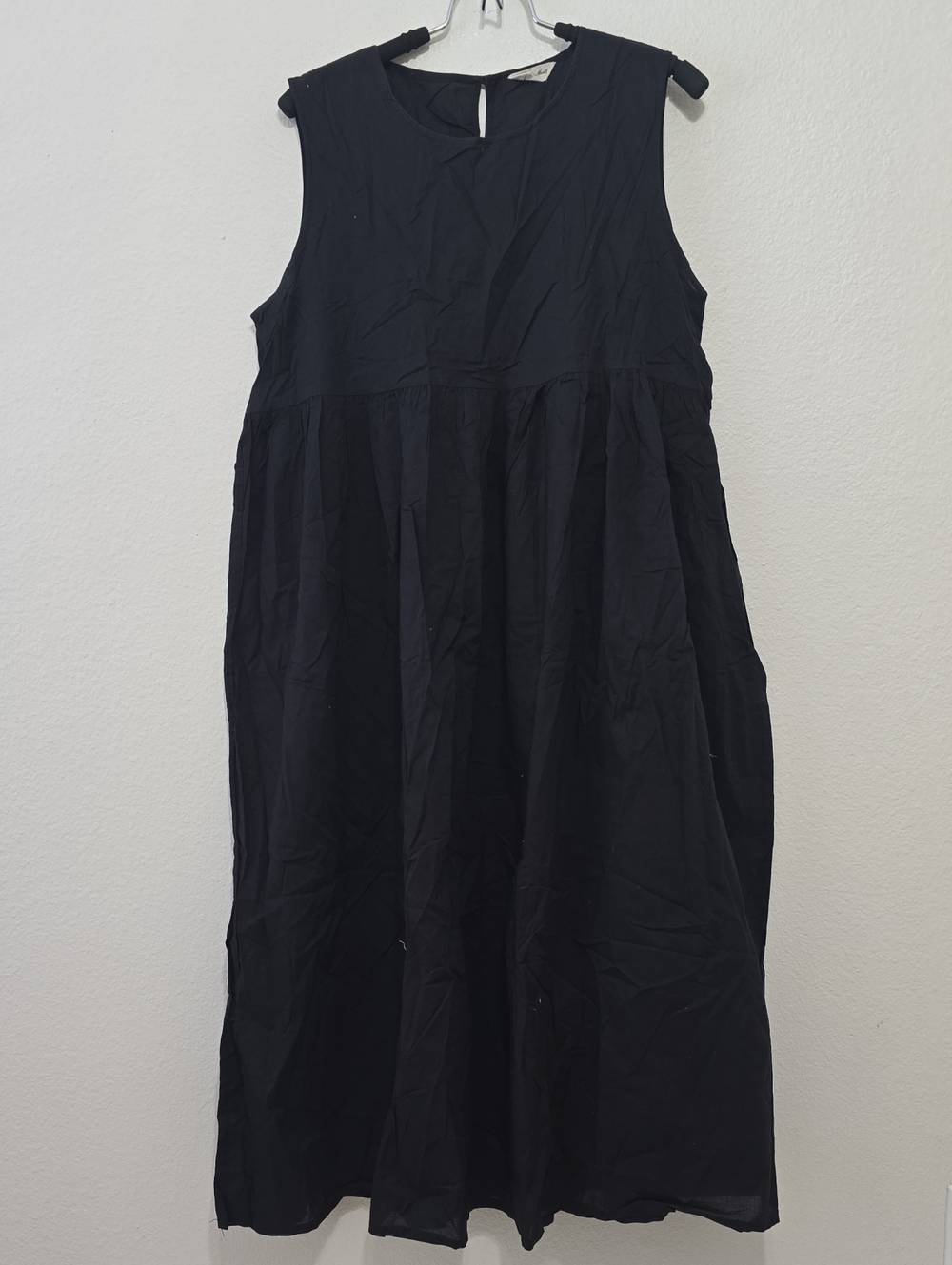 Somansa Mos2 Sleeveless Black Midi Dress with F  (See Measurements)